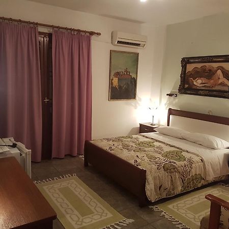 Sofia Rooms กาลัมปากา ภายนอก รูปภาพ